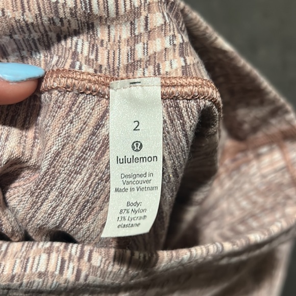 lulu size 2 leggings - Picture 4 of 4